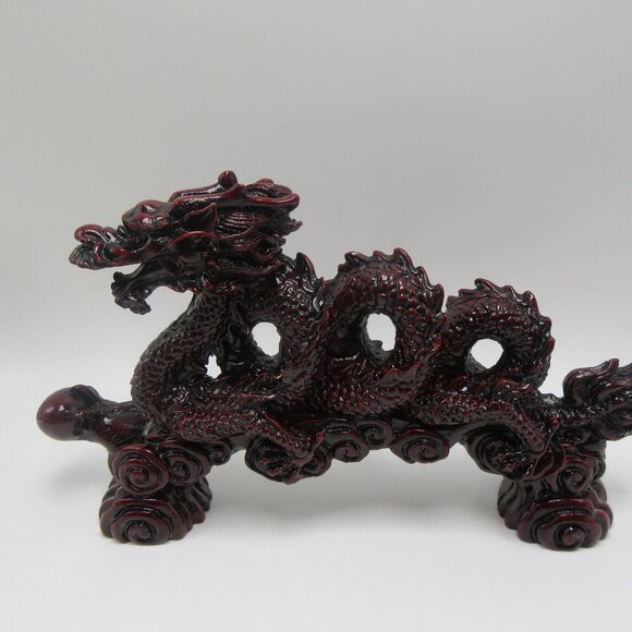 Vintage Dragon resin 'cinnabar' figurine - 7 1/2" long - 2024 Year of the Dragon - Picture 3 of 9